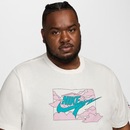 Camiseta Nike Sportswear Essentials - Masculina - Foto 8