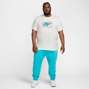 Camiseta Nike Sportswear Essentials - Masculina - Foto 10