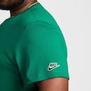 Camiseta Nike Sportswear Essentials - Masculina - Foto 9