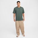 Camiseta Nike Sportswear Essential - Masculina - Foto 7