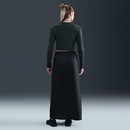 Camiseta Nike Sportswear Cropped Chill Knit - Feminina - Foto 5