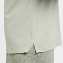 Camiseta Nike Dri-Fit Rise365 - Masculina - Foto 5