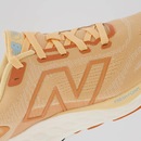 Tênis New Balance Fresh Foam 680V8 - Feminino - Foto 7