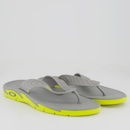 Chinelo Oakley Crowd Cinza Claro - Foto 3