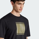 Camiseta adidas Estampada Tech Metallic - Masculina - Foto 4