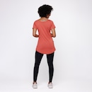 Camiseta Manga Curta Orbis Fitness Comprida Tapa Bumbum - Feminina - Foto 4