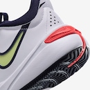 Tênis Nike Team Hustle D 11 - Infantil - Foto 8