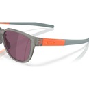 Óculos de Sol Oakley Actuator Matte Transparent Grey Ink 557 - Foto 5