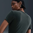 Camiseta Nike Sportswear Chill Knit Cropped - Feminina - Foto 2