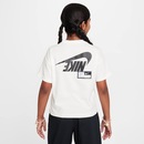 Camiseta Nike Sportswear - Infantil - Foto 2