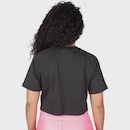 Camiseta New Balance Cropped Essentials Basic - Feminina - Foto 3