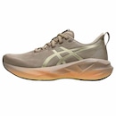 Tênis Asics Novablast 5 Luxe Platinum - Feminino - Foto 2