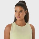 Camiseta Regata Asics Nagino Run - Feminina - Foto 4