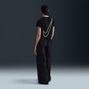 Camiseta Nike Sportswear Club - Feminina - Foto 5