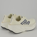 Tênis New Balance Fresh Foam X More V5 - Feminino - Foto 3