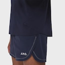 Camiseta Asics Crew - Masculina - Foto 5