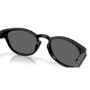 Óculos de Sol Oakley Latch Night Mission Matte 7453 - Unissex - Foto 6