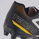 Chuteira de Campo Umbro Techno II - Adulto - Foto 6