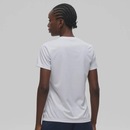 Camisa Umbro Striker Premium - Feminina - Foto 2