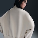 Blusão de Moletom Nike Soft Knit - Feminino - Foto 4