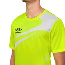 Camiseta Umbro Match - Masculina - Foto 4