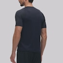 Camiseta Umbro Impulse - Masculina - Foto 4