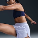 Shorts Nike Dri-Fit ADV Aeroswift - Feminino - Foto 3