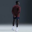 Camiseta Manga Longa Nike Stride - Masculina - Foto 5