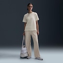 Camiseta Nike Sportswear Chill Waffle - Feminina - Foto 4