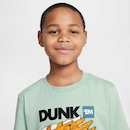 Camiseta Nike Sportswear Dunk - Infantil - Foto 4