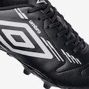 Chuteira de Campo Umbro Brave - Adulto - Foto 7