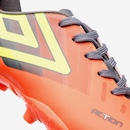 Chuteira de Campo Umbro Action - Infantil - Foto 7