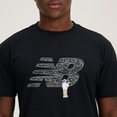 Camiseta New Balance Chalk Board Logo - Masculina - Foto 4