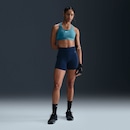 Top Fitness com Bojo Nike Média Sustentação Swoosh Sport - Foto 4