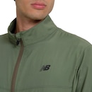 Jaqueta Corta Vento Masculina New Balance Essentials - Foto 3