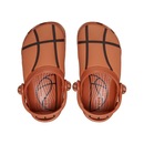 Sandália Crocs Infantil classic bola basquete clog t sienna - Foto 5
