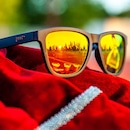 Óculos de Sol Goodr Whiskey Shots with Satan - Foto 3