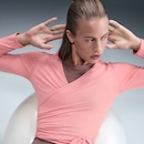 Camiseta Dri-FIT Nike One Relaxed Feminina - Foto 2