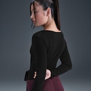 Camiseta Dri-FIT Nike One Relaxed Feminina - Foto 2