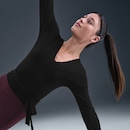 Camiseta Dri-FIT Nike One Relaxed Feminina - Foto 3