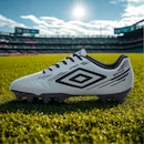 Chuteira de Campo Adulto Umbro Brave - Foto 2