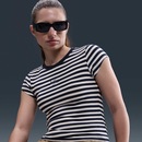 Camiseta Nike Sportswear Baby Look Feminina - Foto 4