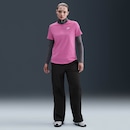 Camiseta Nike Sportswear Club Essentials - Feminina - Foto 4
