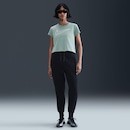 Camiseta Nike Sportswear Club Feminina - Foto 4