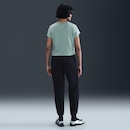 Camiseta Nike Sportswear Club Feminina - Foto 5