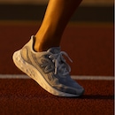 Tênis New Balance Fresh Foam Arishi V4 - Feminino - Foto 2