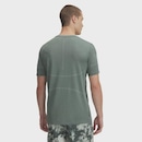 Camiseta Under Armour Rush Seamless Legacy Masculina - Foto 2
