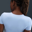 Camiseta Nike Dri-FIT Form Feminina - Foto 2