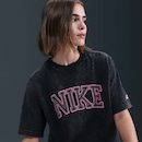 Camiseta Nike Sportswear Classics Feminina - Foto 2