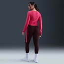 Camiseta Dri-FIT Nike One Relaxed Feminina - Foto 5